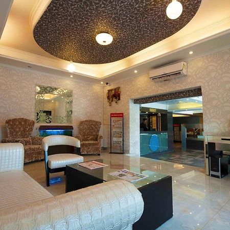 Pitrashish Grand And Premium Hotell Delhi  Eksteriør bilde