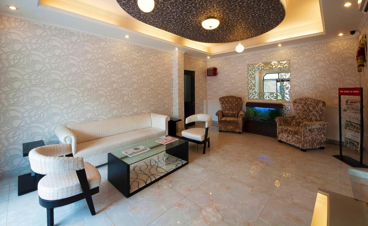 Pitrashish Grand And Premium Hotell Delhi  Eksteriør bilde