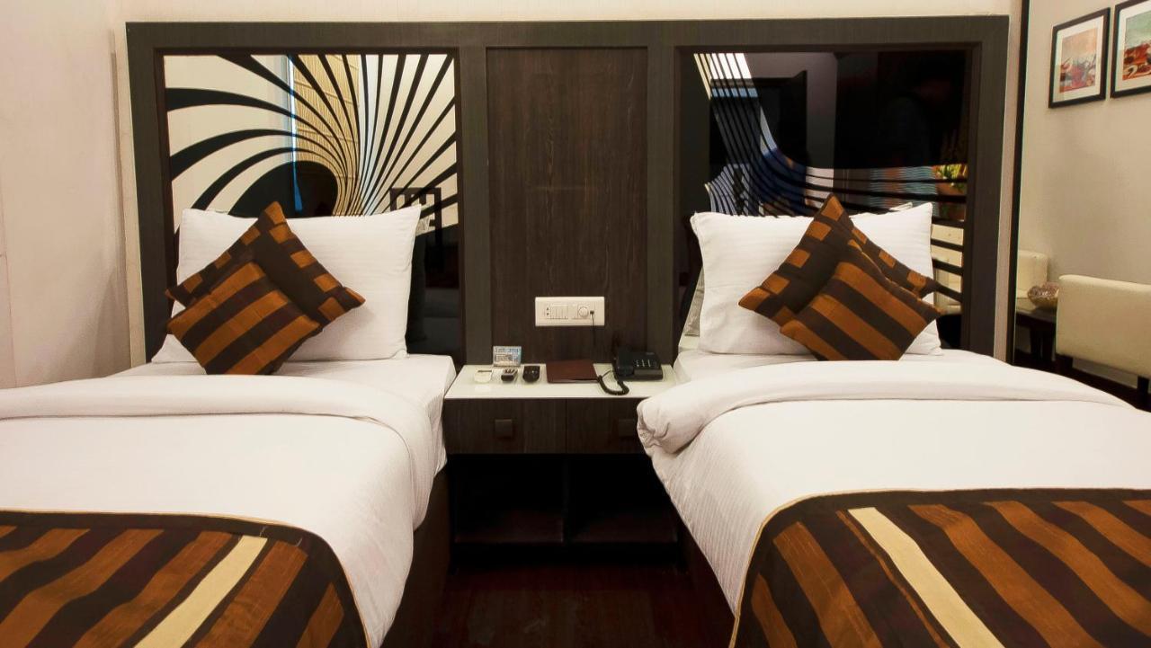 Pitrashish Grand And Premium Hotell Delhi  Eksteriør bilde